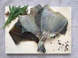 Рыцарское мясо лось: Камбала камчатская вяленая без икры
