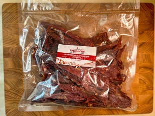 Японские снеки и крекеры: Мясо СЛАЙСЫ из МРАМОРНОЙ ГОВЯДИНЫ с/к (0,5 кг)