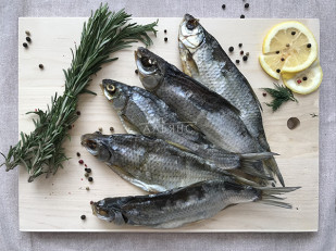 Рыцарское мясо лось: Вобла вяленая астраханская крупная