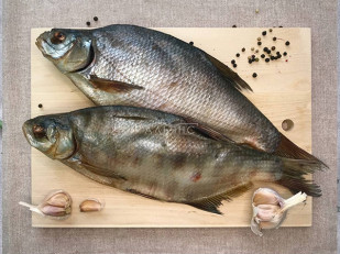 Рыцарское мясо лось: Лещ цимлянский вяленый